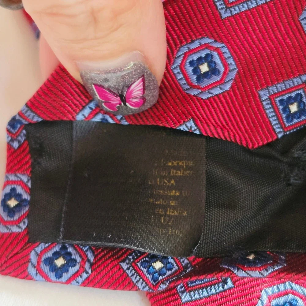 Brooks Brothers Silk Tie Mens OS Red Blue Geometric Medallion Made in USA